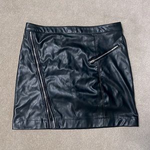 DYNAMITE VEGAN LEATHER SKIRT